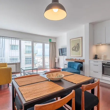 Apartment Stylish With Sea View For 4 People Ostende